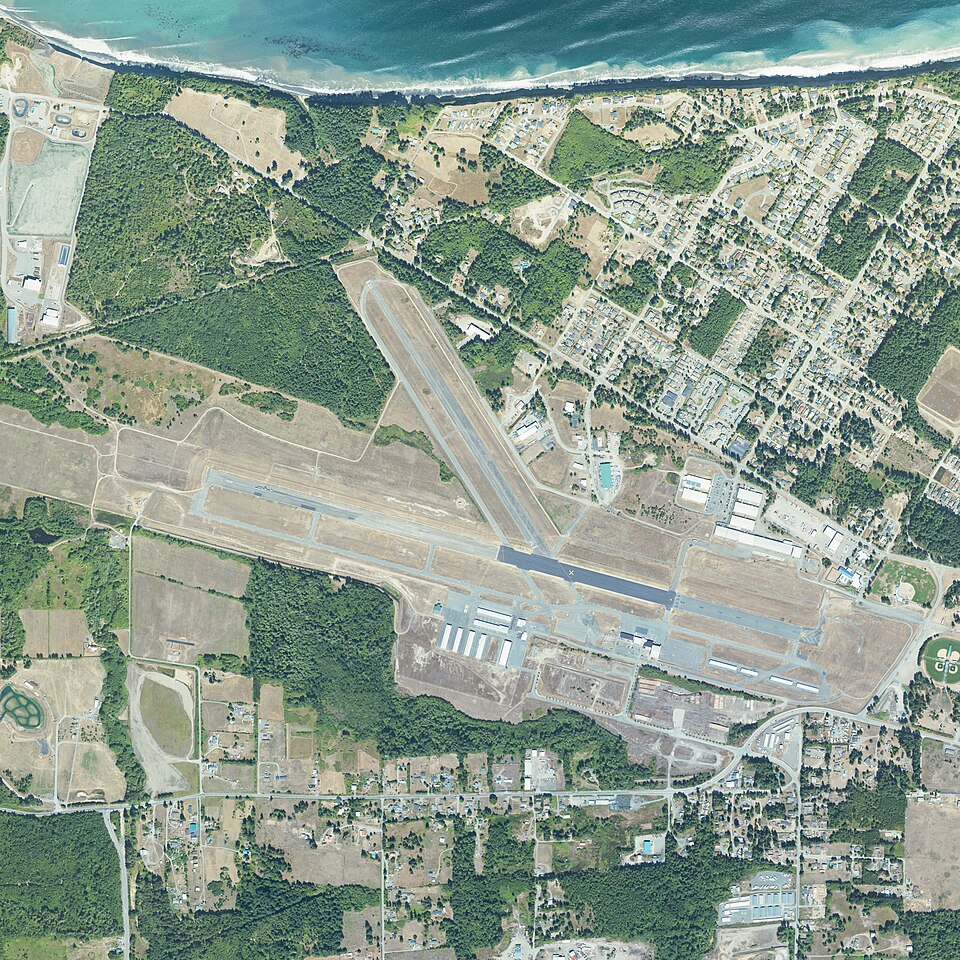William R. Fairchild International Airport, Port Angeles