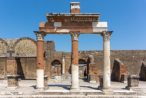 The Macellum of Pompeii