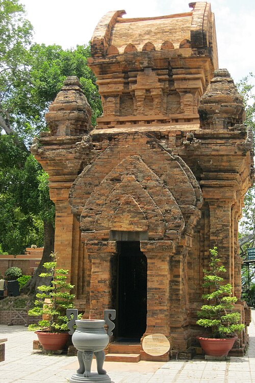 Thap Ba Ponagar