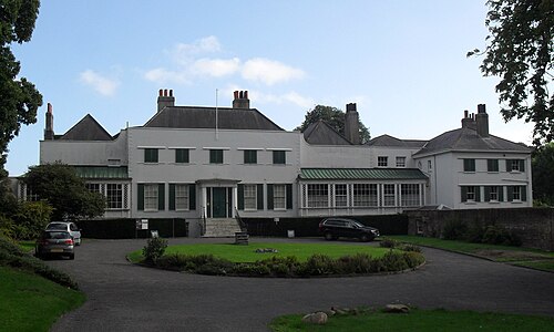 Preston Manor & Gardens