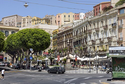 Piazza Yenne
