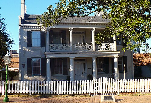 Conde-Charlotte Museum