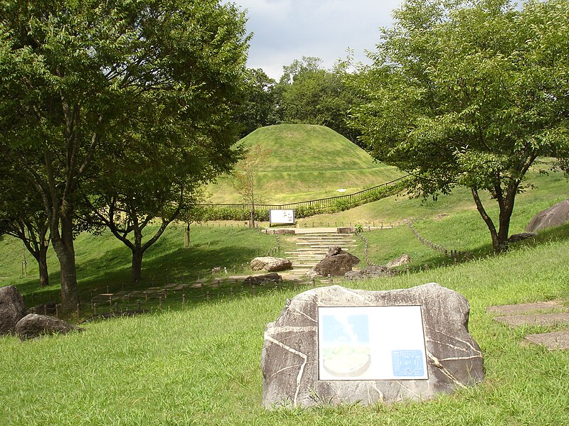 Takamatsuzuka Tomb