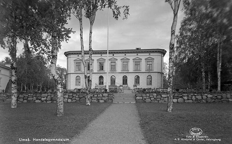 Old House of Bank