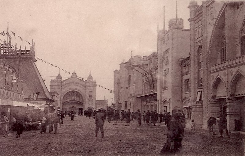 Tsūtenkaku