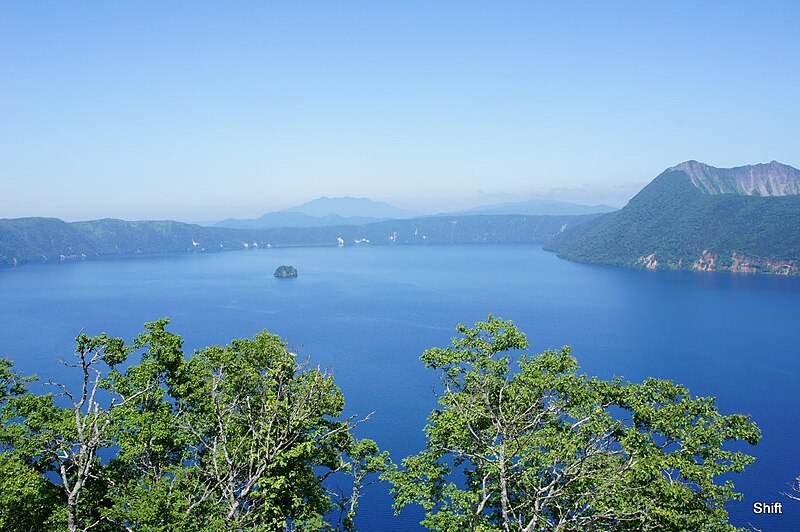 Lake Mashū