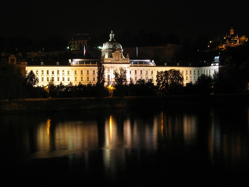 Straka Academy