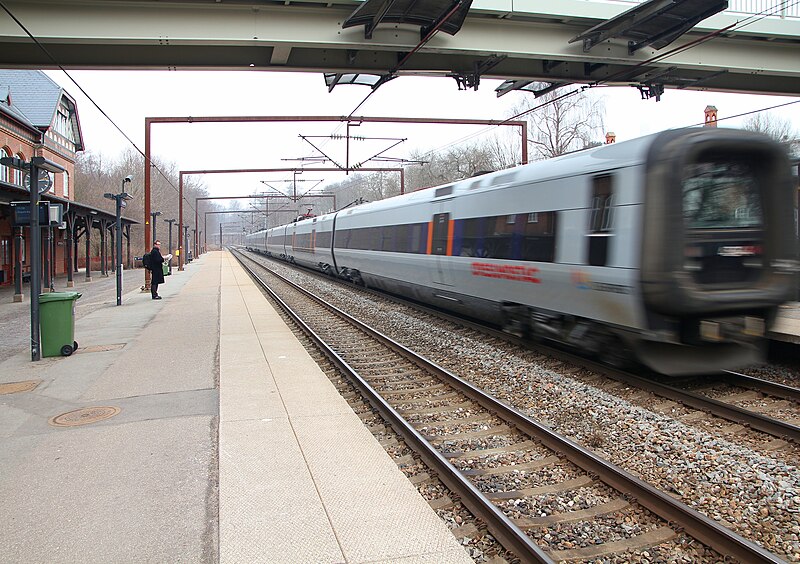 Skodsborg Station