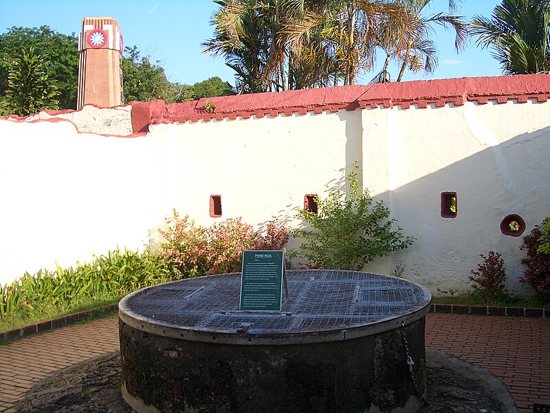 Hang Li Poh's Well
