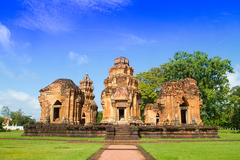 Prasat Sikhoraphum