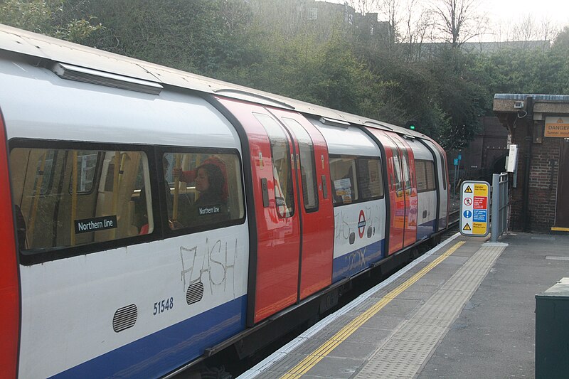 Hendon Central tube station