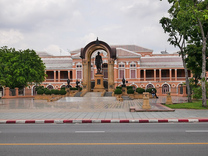Saranrom Palace