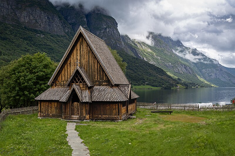 Øye stave church