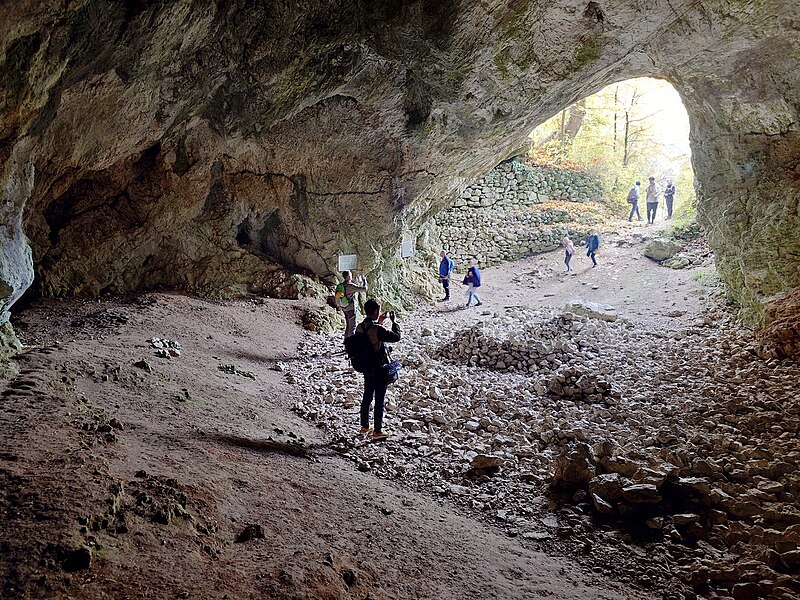 Szeleta Cave