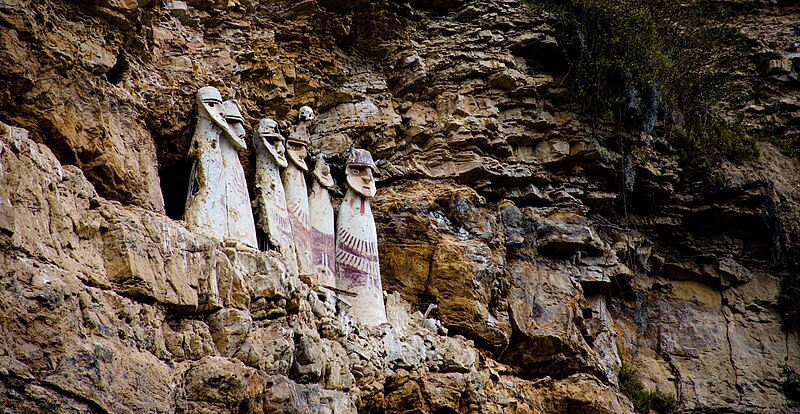 Sarcophagi of Karajía