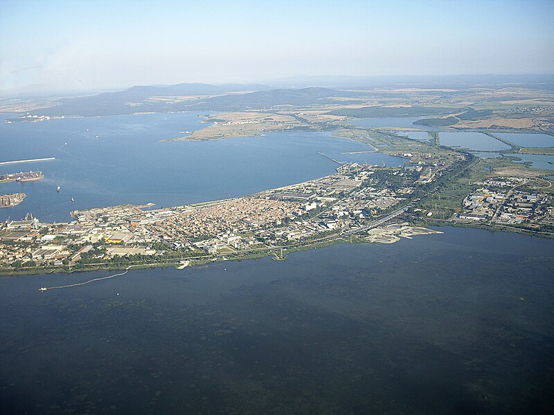 Lake Mandrensko