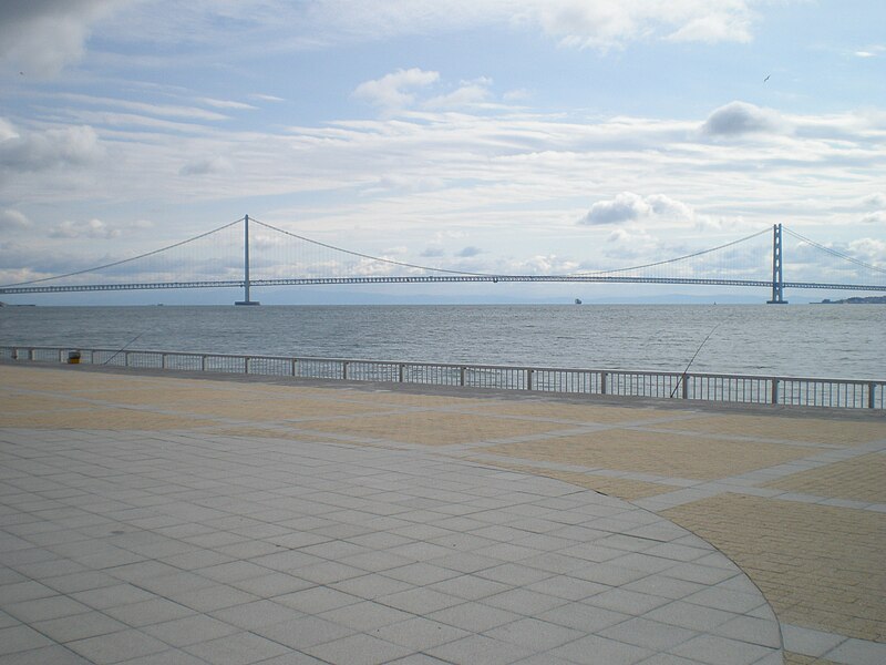 Akashi Kaikyō Bridge