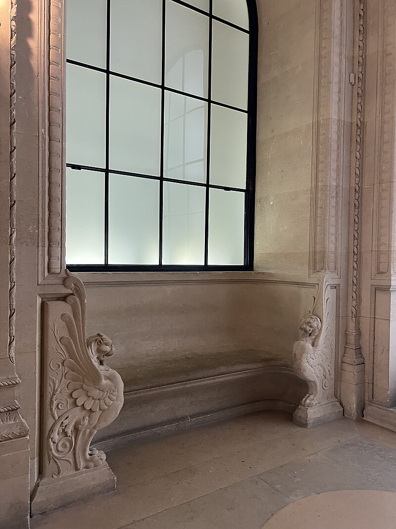 Louvre Museum