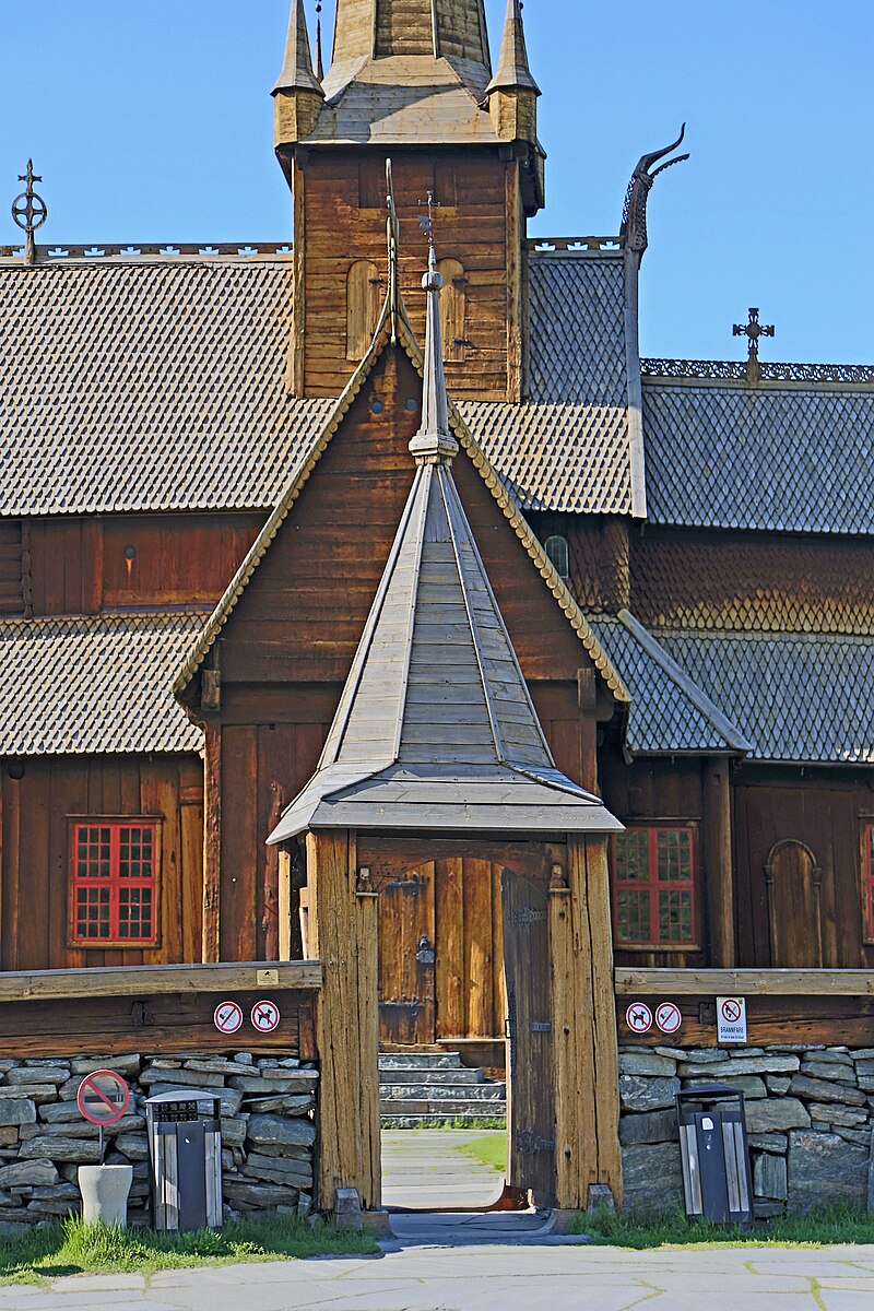 Lom Stave Church