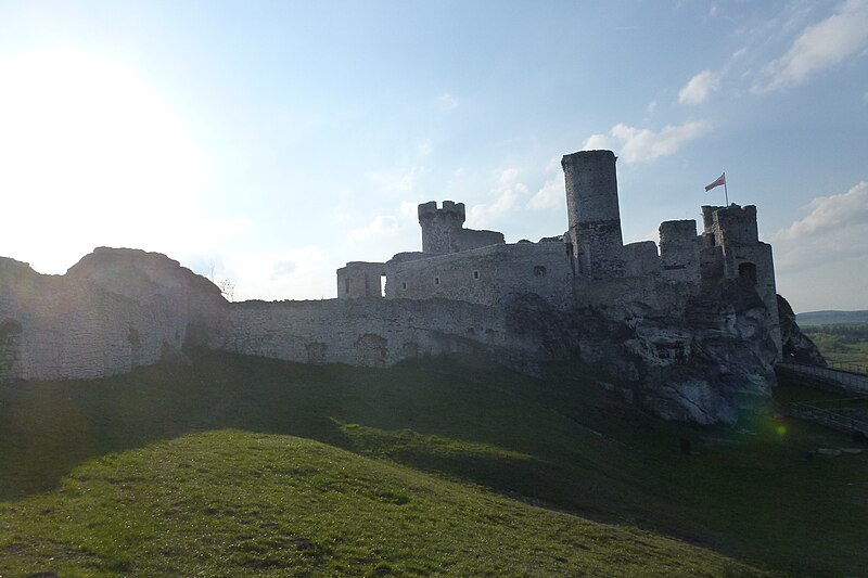 Ogrodzieniec Castle