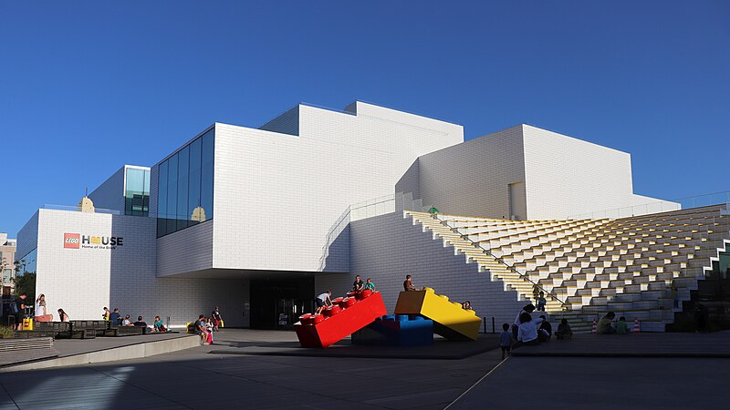 Lego House