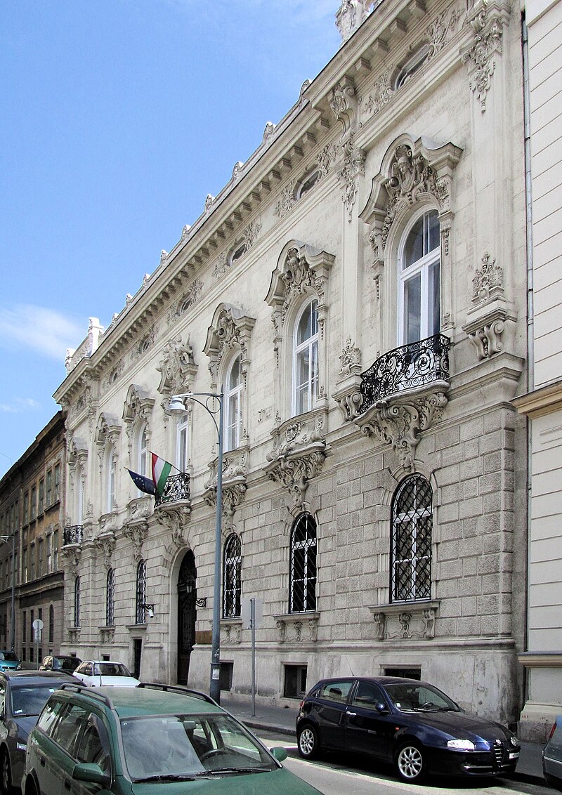 Károlyi-Csekonics Residence