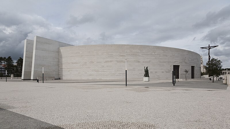 Basilica of the Holy Trinity, Fátima