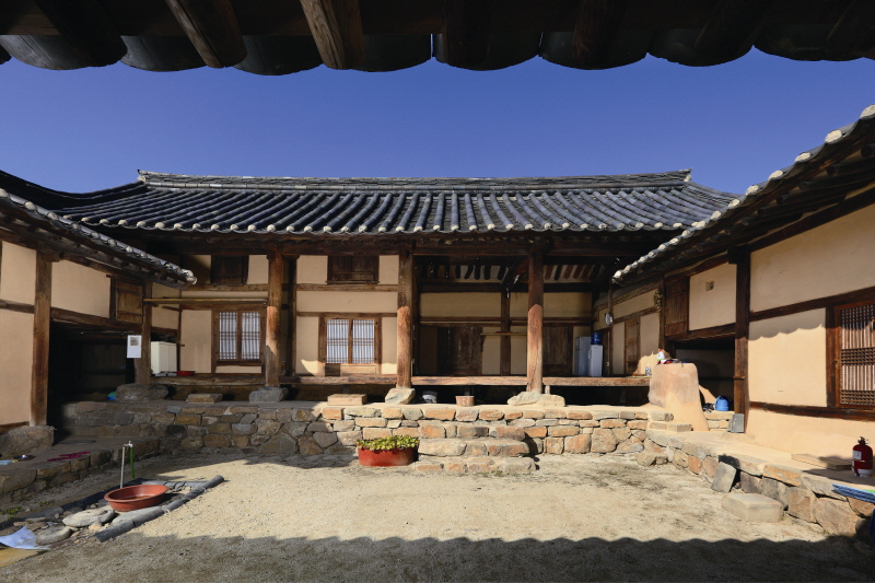 Andong Sugok historic house