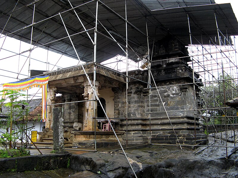 Gadaladeniya Vihara