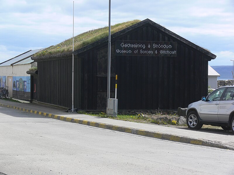 Galdrasýning á Ströndum