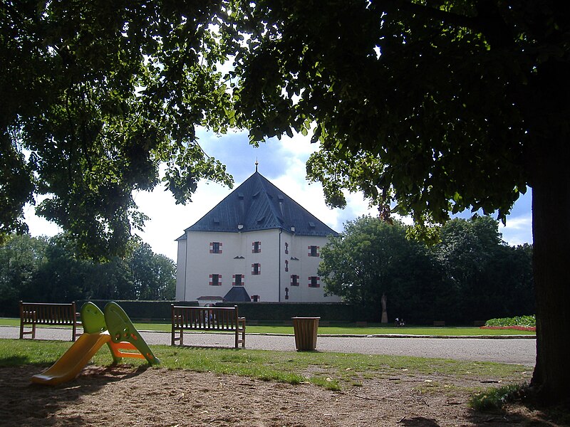 Letohrádek Hvězda