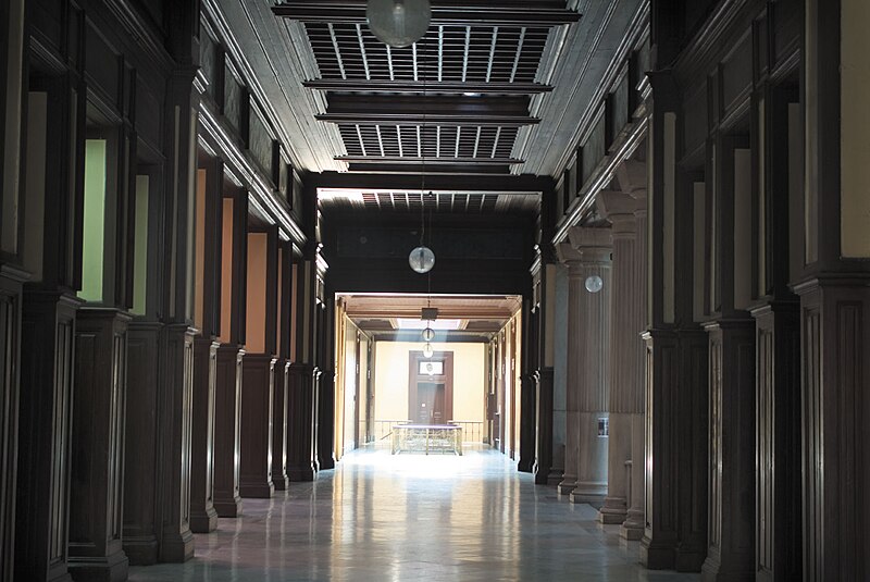 Istanbul High School