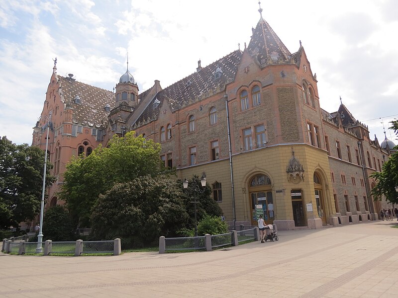Kecskemét City Hall