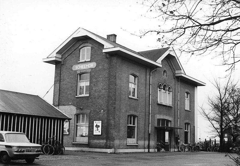 Scheemda railway station