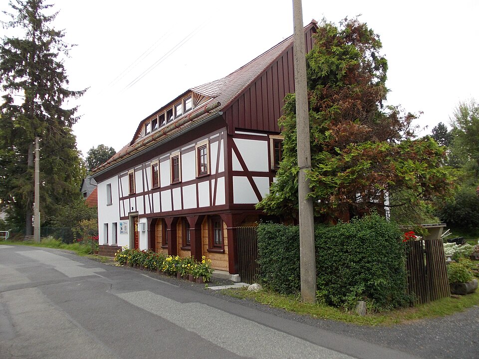 Hauptstraße 79