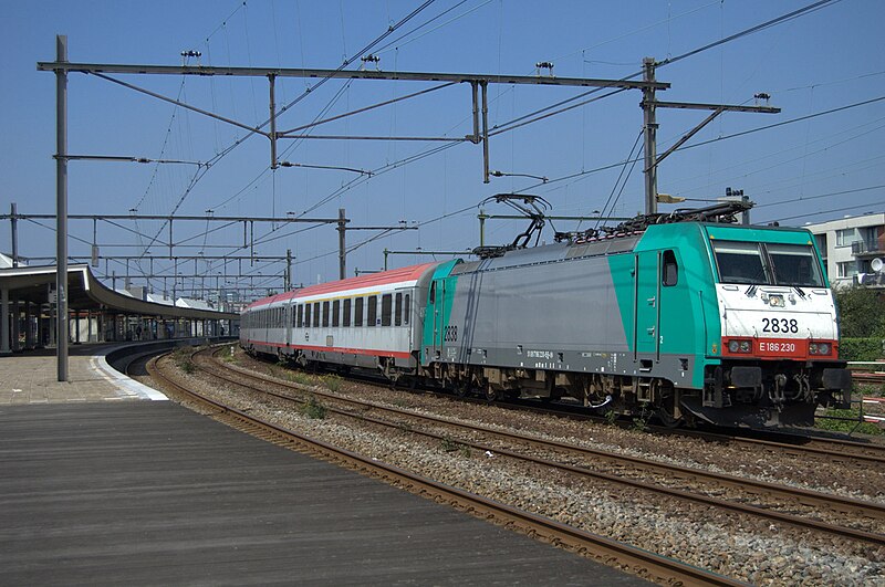 Amsterdam Muiderpoort railway station