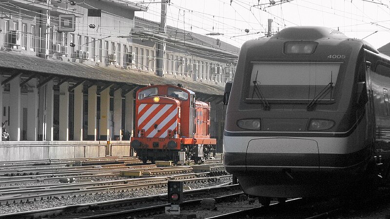 Santa Apolónia Station