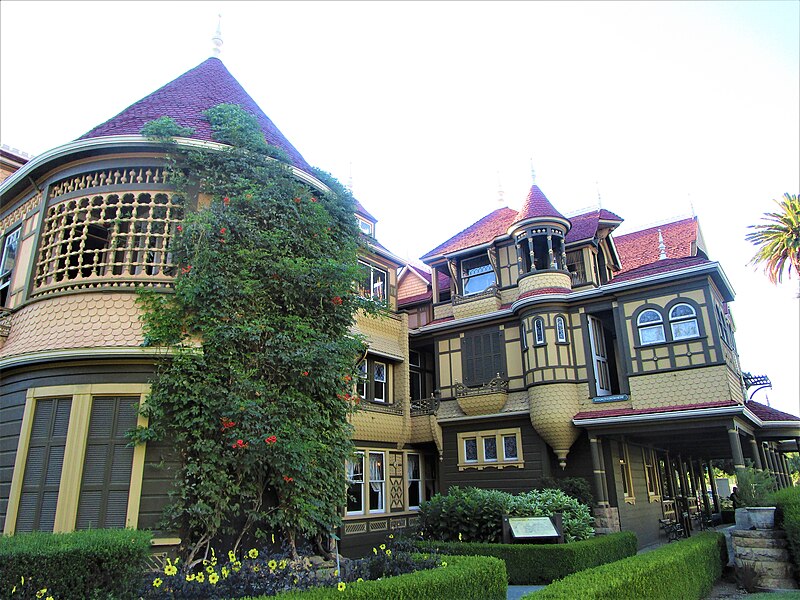 Winchester Mystery House