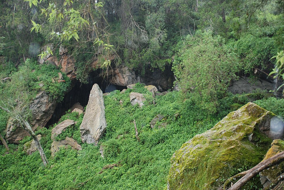 Kitum Cave