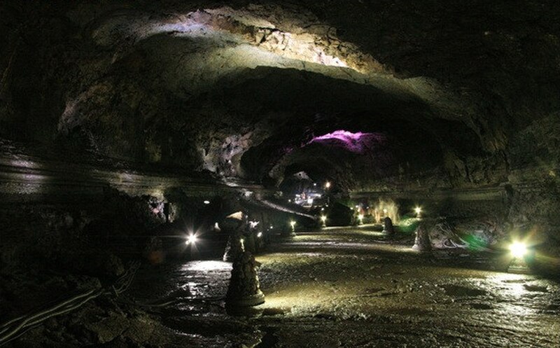 Gimnyeong Cave, Manjanggul Cave