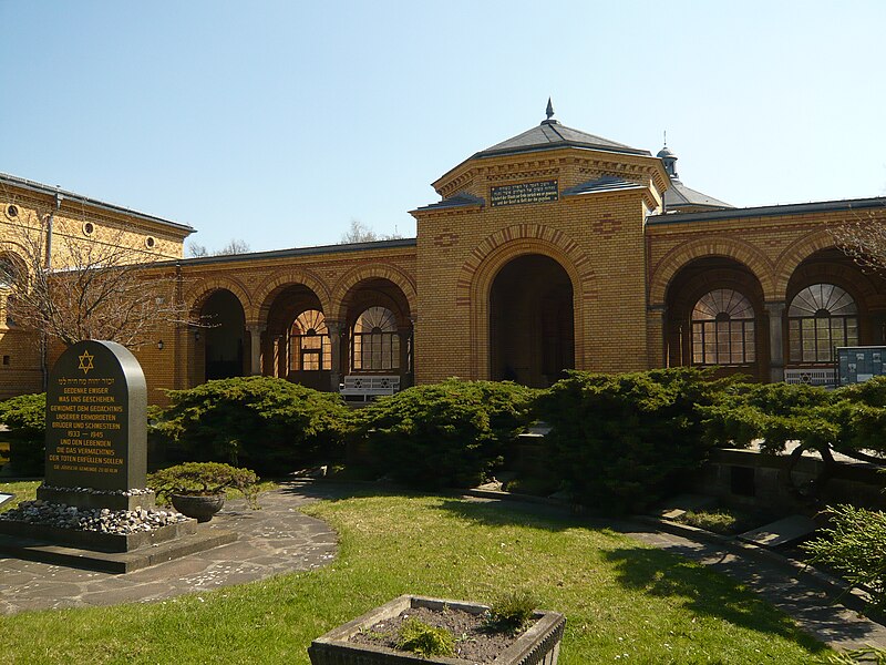 Weißensee Cemetery