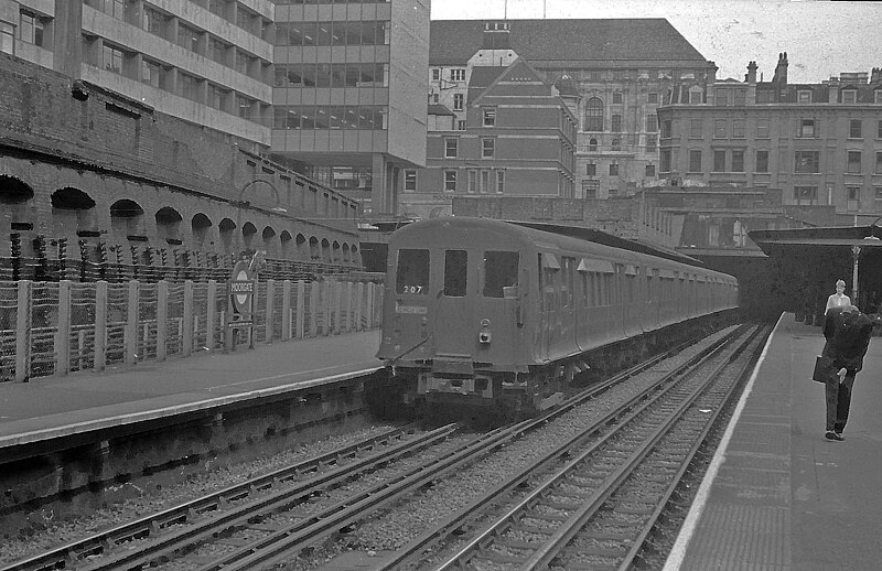 Moorgate station