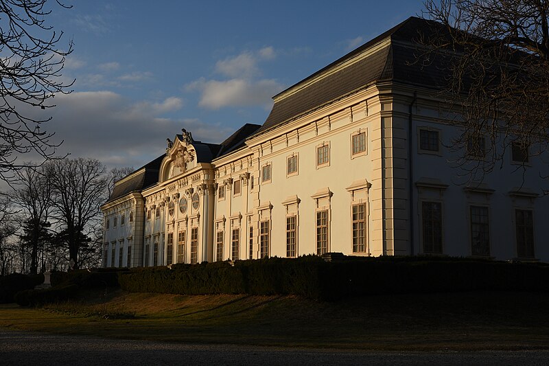 Schloss Halbturn