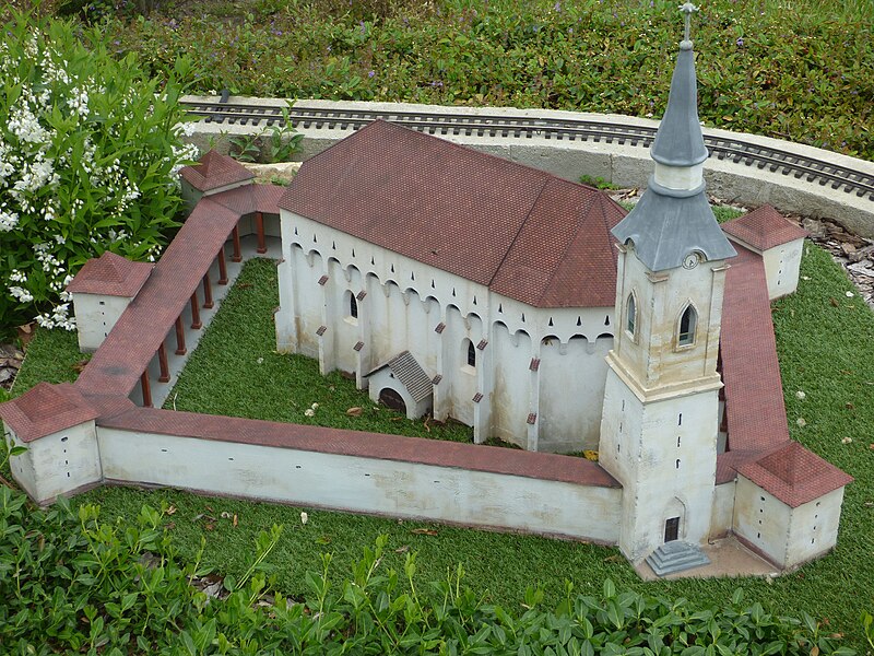 Dârjiu fortified church